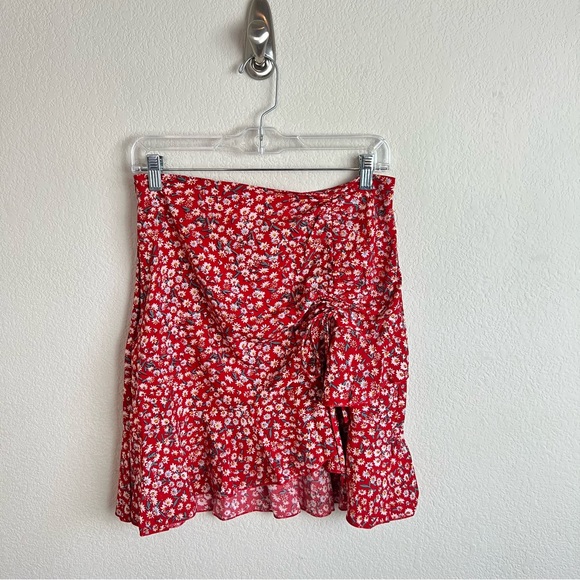 Red Ditsy Floral Ruched Ruffle Ruched Self Tie Chiffon Mini Skirt - Picture 4 of 6